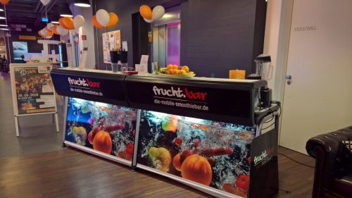 events-catering-smoothie-mobile-smoothiebar-mango-smoothie-smoothie-maker-v1